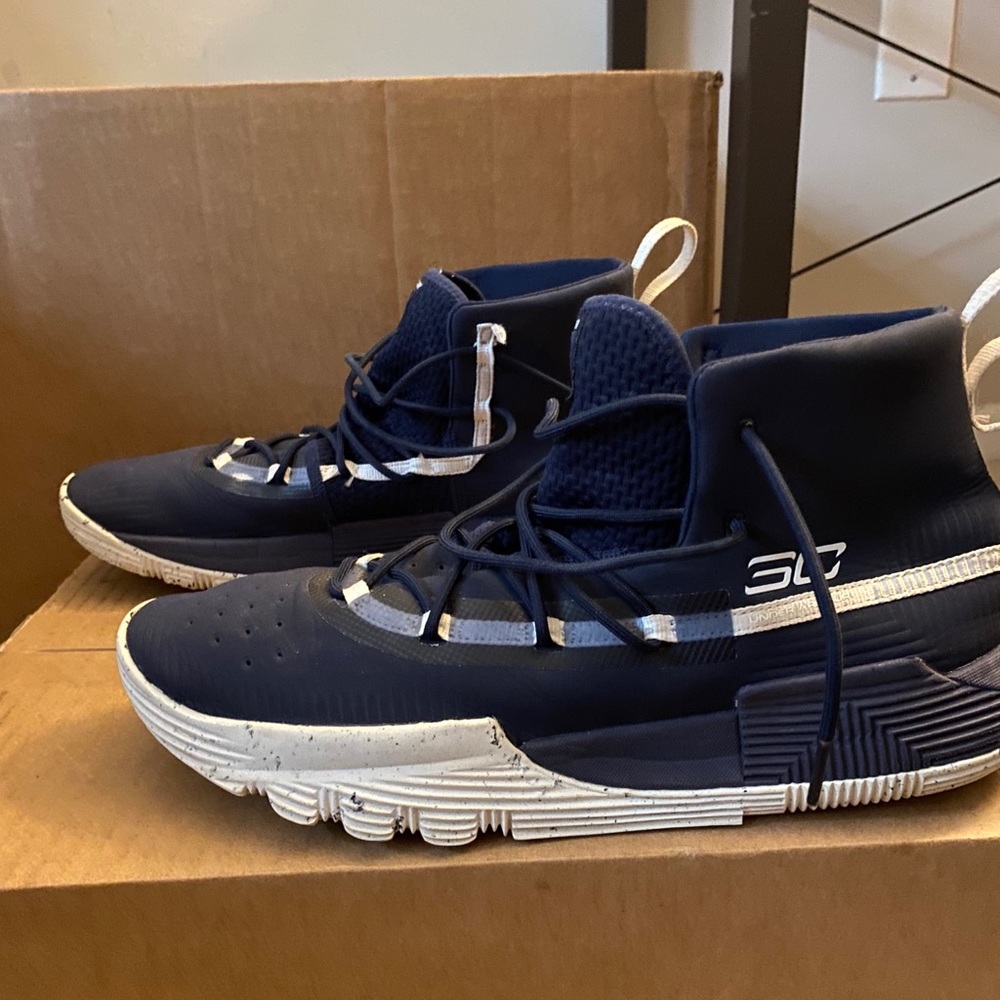 Under Armour Curry 3Zer0 2